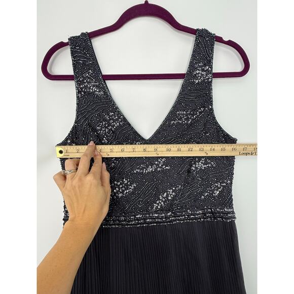NEW Adrianna Papell Evening Gown Women 12 Beaded Tiered Black Tie Event - Picture 5 of 8
